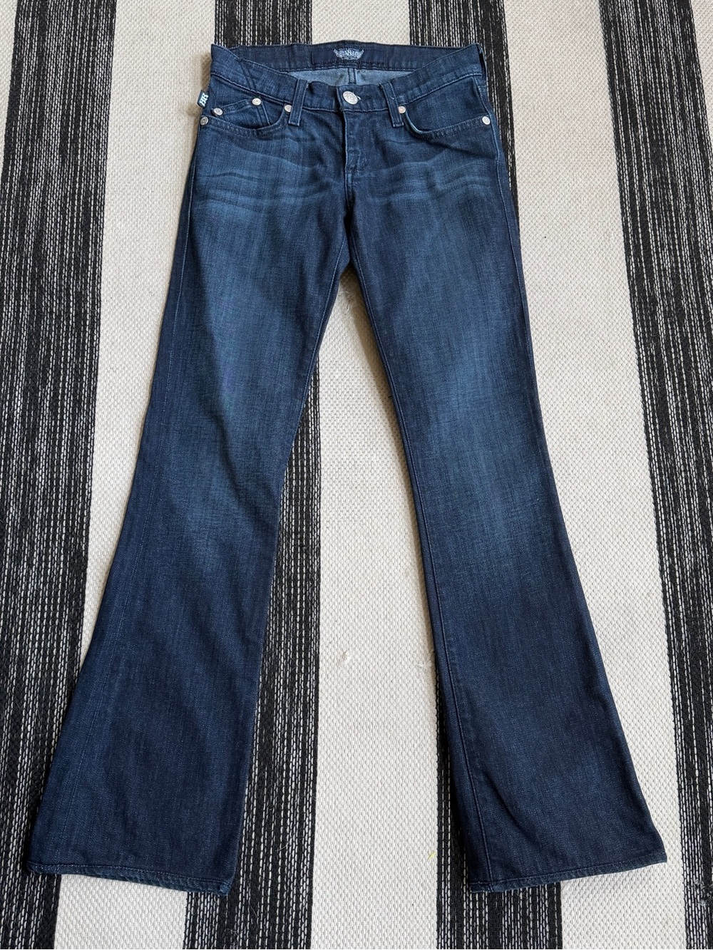 Rock & Republic Women's Dark Blue Flare Jeans Size 24